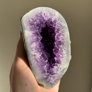Uruguayan Amethyst Cave | 435g Deep Purple Geode | Polished Cut Base | Crown Chakra Crystal | Spiritual Home Décor