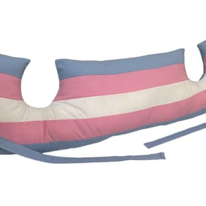 Oreiller de chirurgie supérieur Coussin pour câlins post-opératoires Trans Pride LGBTQ Cancer du sein Chirurgie cardiaque Drapeau transgenre Tissu rose bleu blanc