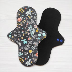 Reusable cloth pads with flowers. Cotton menstrual panty liners. Organic flannel or fleece with bamboo to the skin. Floral sanitary napkins.
