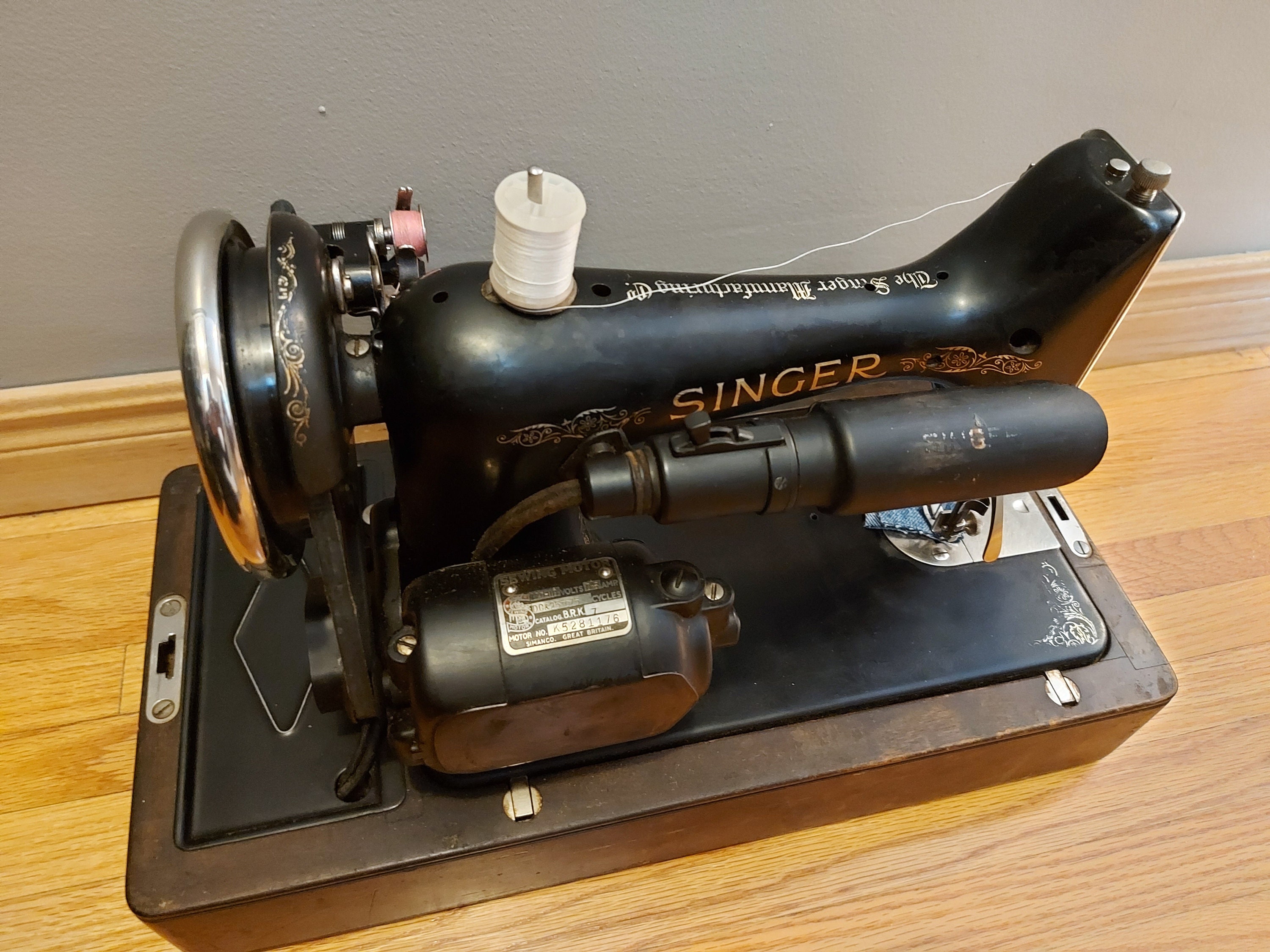1933 Singer 15K Electric Sewing Machine With Case Knee Etsy