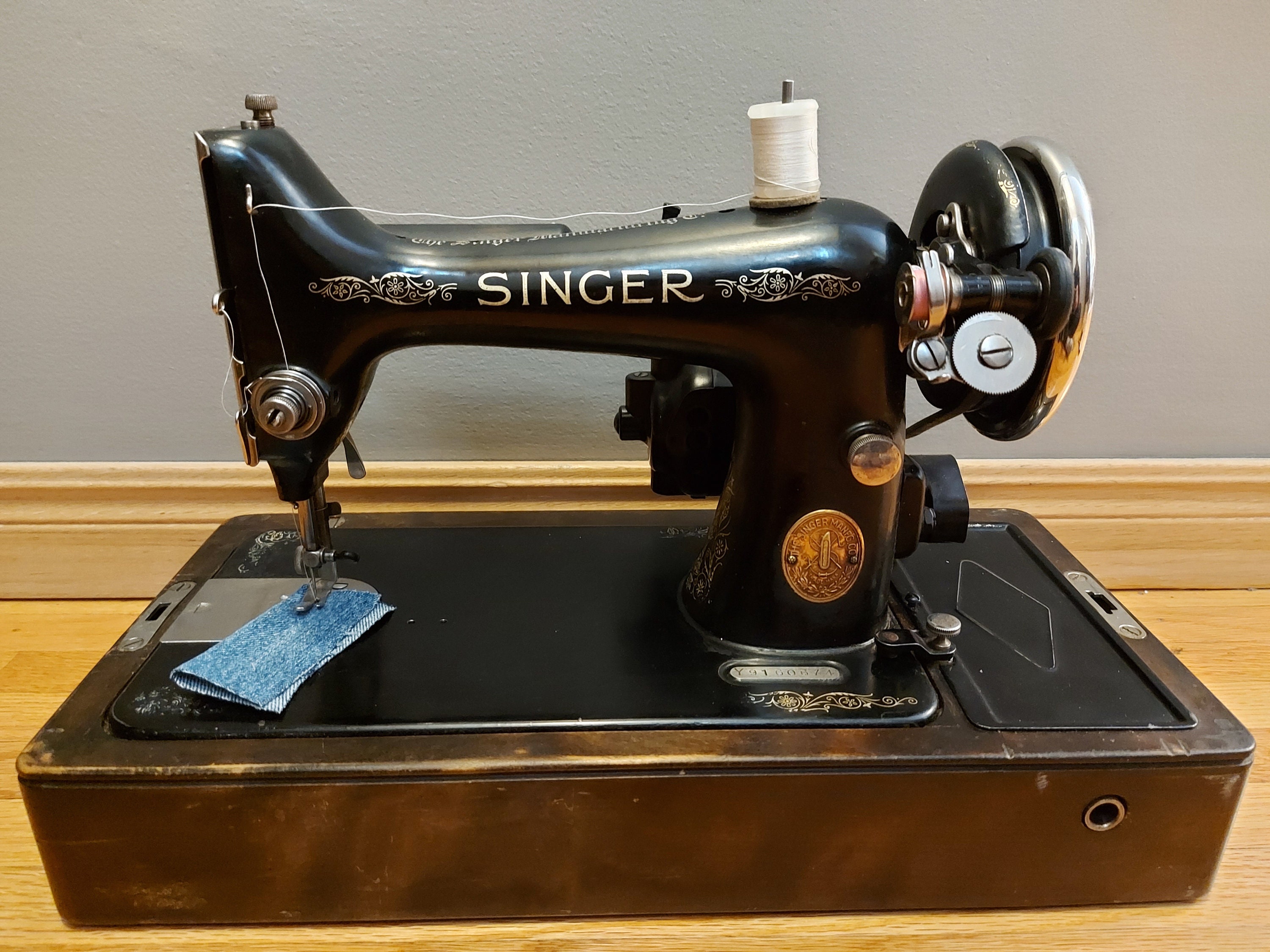1933 Singer 15K Electric Sewing Machine With Case Knee Etsy