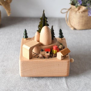 Caja de música de madera personalizada, caja de música de tren de Navidad, caja de música personalizada, personalización grabada, regalo único, recuerdo especial