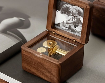 Personalized Wooden Music Box,Wooden photo frame music box,Wooden music box with pictures and carvings,Custom wind-up music box