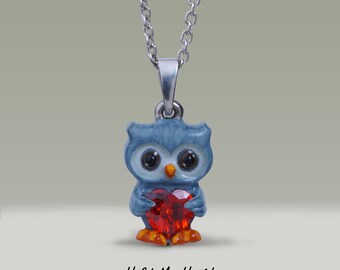 Collar de búho de plata de ley 925 con esmalte 3D y granate rojo. Colgante de búho "Hold My Heart". Cadena de 45 cm. Joyería infantil. Regalo personalizado. Estilo gótico. Halloween.
