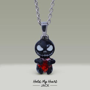 Collar con colgante "Hold My Heart" de Jack, amuleto de Halloween, esmalte negro, granate rojo, plata de ley 925, joyería espeluznante, regalo personalizado unisex