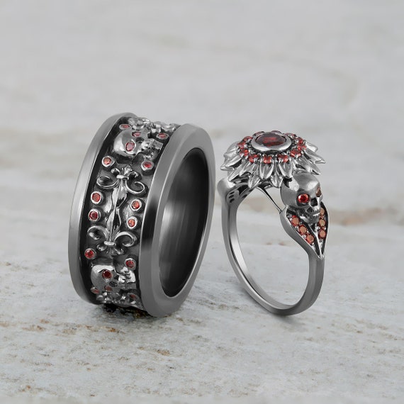 Skull Couple Rings Matching Gothic Wedding Ring Set His and Her