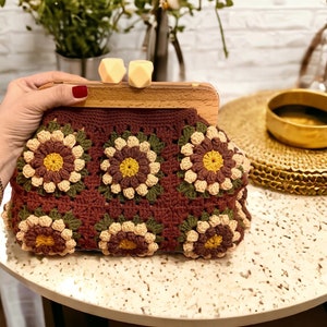 Crochet Granny Square Vintage Crochet Clutch Bag,Handmade Pouch Bag With Wooden Clasp,Crochet Purse Kiss Lock