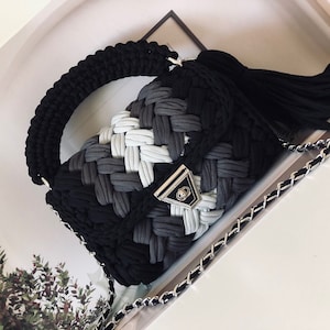 Bunte gehäkelte Tasche/Handgefertigte personalisierte Tasche/Herbsttasche nach Maß/Capri Luxustasche/Designer schwarze Tasche