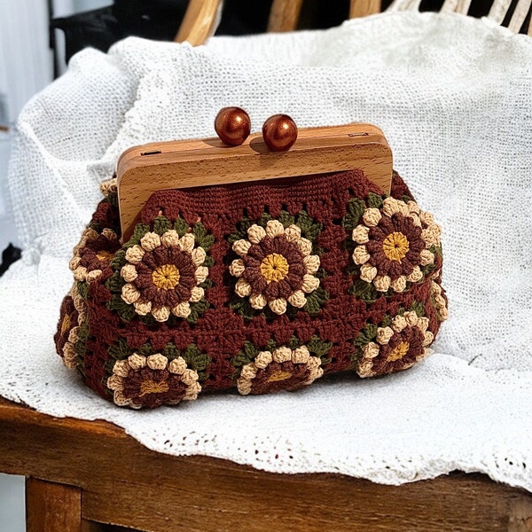 Vintage Granny Square Crochet Clutch Bag,Boho Bag With Wooden Clasp,Luxury Purse Kiss Lock Frame