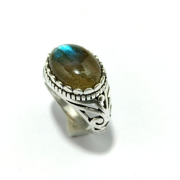 Natural Labradorite Gemstone Ring , Labradorite Ring, Labradorite Jewelry, Boho Ring, Gift For Her And Him