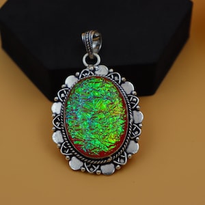 Collar con colgante de plata oxidada hecho a mano, fabuloso, de cristal dicroico de 5,5 cm de tamaño\Collar con colgante de plata oxidada hecho a mano\ Regalo antiguo