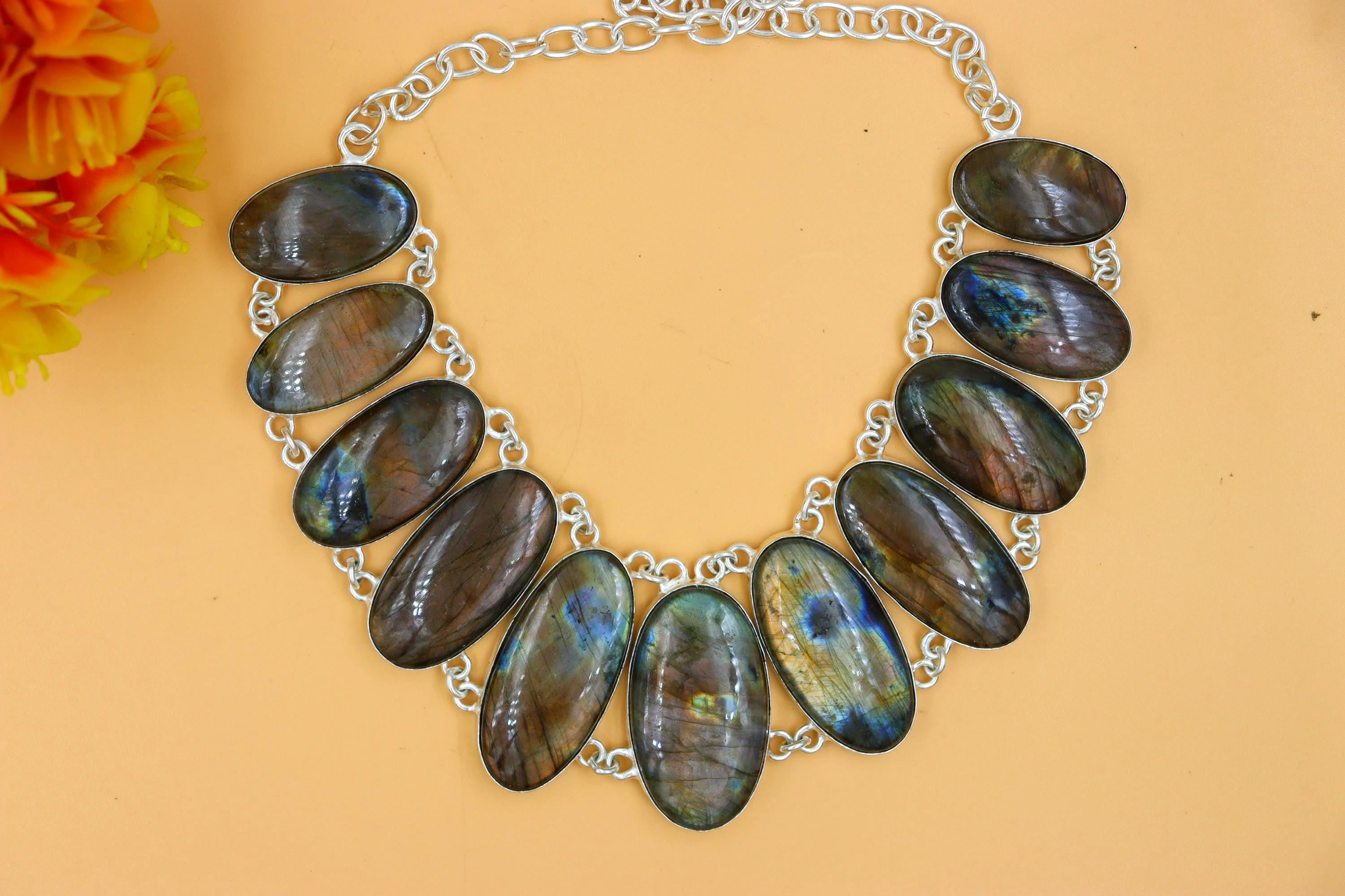 Collier Ethnique Labradorite – Plaqué Argent – Reflets Verts – Neuf Sans Boîte