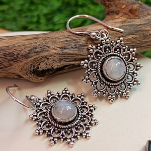 Moonstone Vintage Designer Earrings\Rainbow Natural Moonstone Earrings\Round Cut Earrings\Flower earrings\Earrings For Her