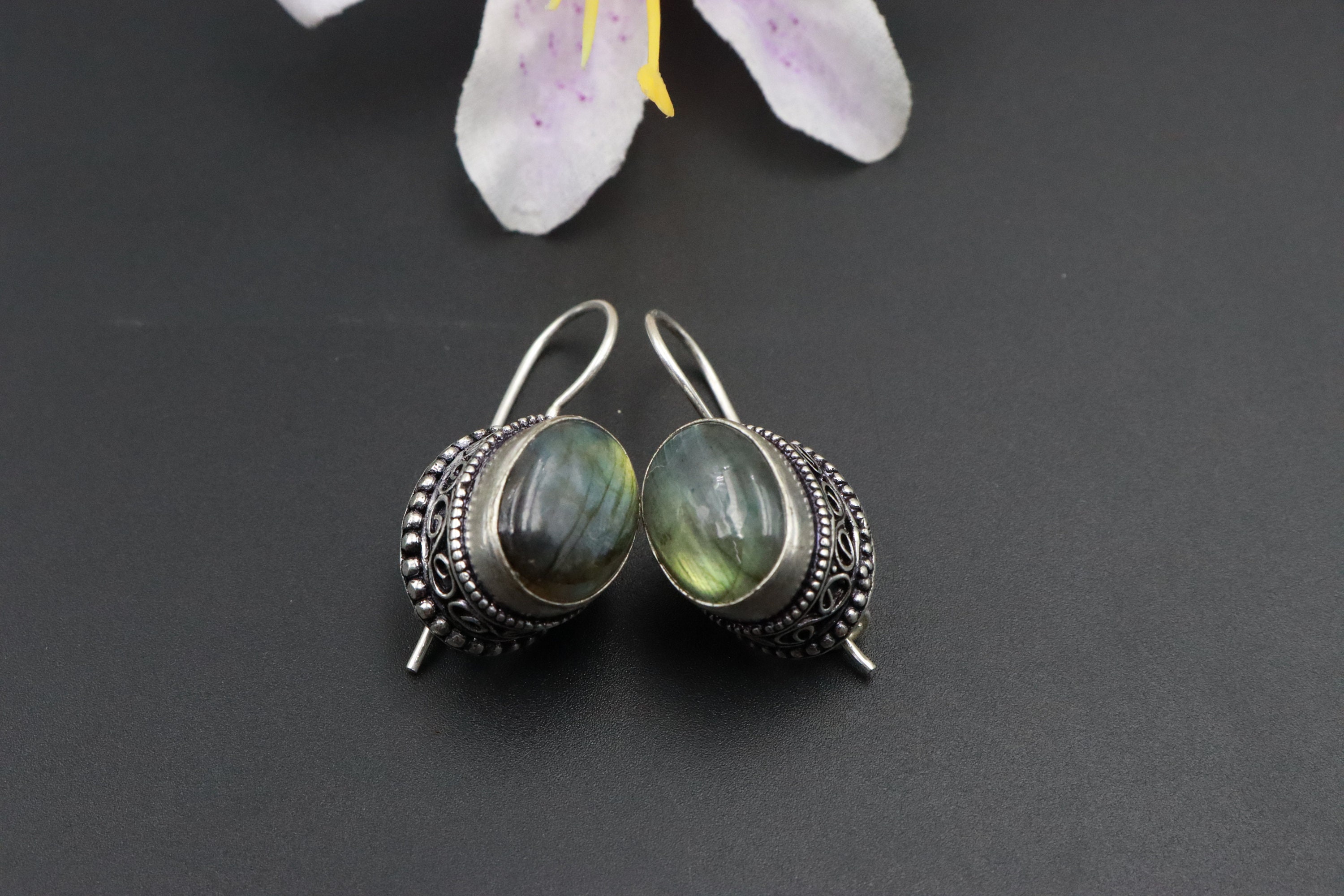 Natural Fiery Labradorite Earrings\Natural Labradorite Gemstone earrings\Labradorite Statement Earrings\Silver Plated Earrings