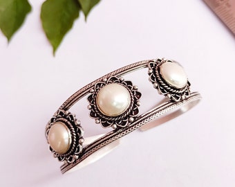 Gorgeous Peral Handmade Bangle\Silver Plated bangle\Handmade Unique Pearl Bangle\Gift for her