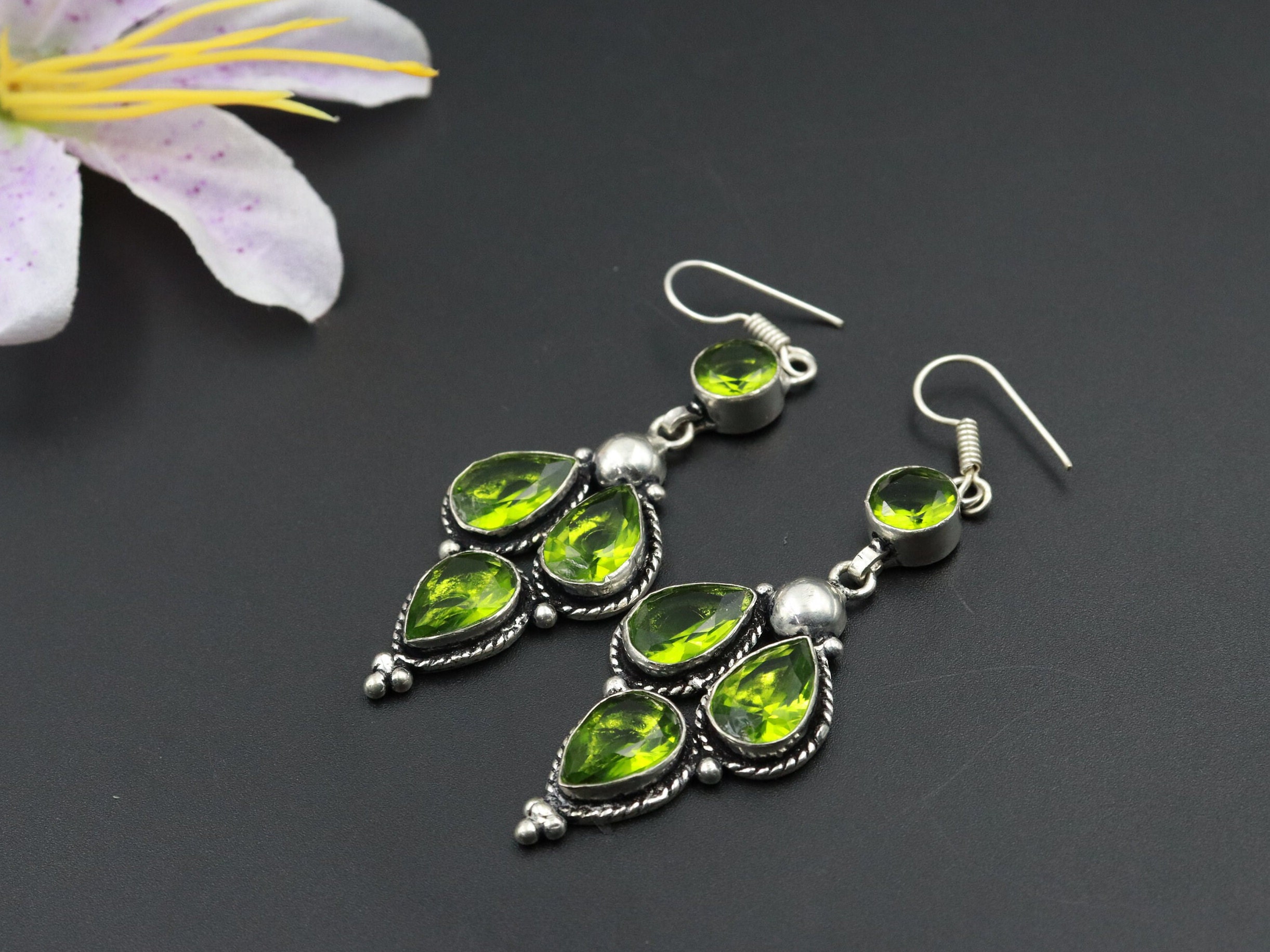 Orecchini a bottone in argento sterling 925 con peridoto naturale per