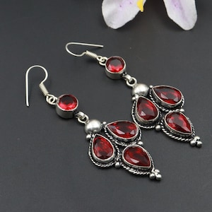 Garnet dangle Drop Earrings\handmade Silver garnet earrings\Garnet earrings\Dangle Earrings\Gift for Her\Handmade Unique Earrings