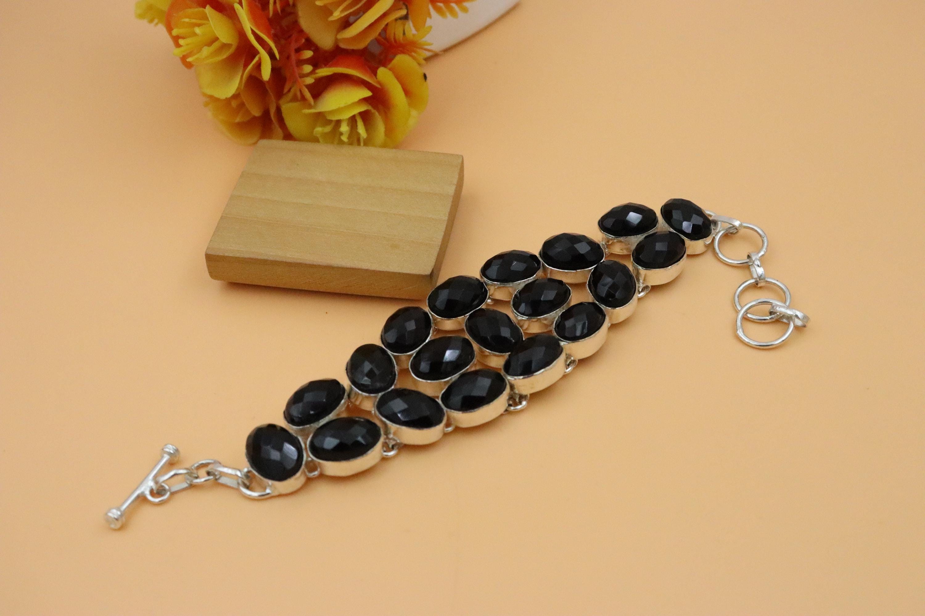 ブラックオニキスシルバーメッキブレスレット\ハンドメイドマルチ