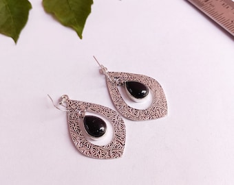 Beautiful Vintage Black Onyx earrings\Onyx Handmade Earrings\Antique Earrings\Silver plated Earrings\Earrings For her