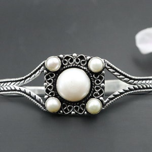 Natural Fresh Water Pearl Gemstone Bangle\Pearl Bracelet\Pearl jewelry\Gift For MOM\Gemstone Bracelet\Custom Made Bangle\Personalized Bangle
