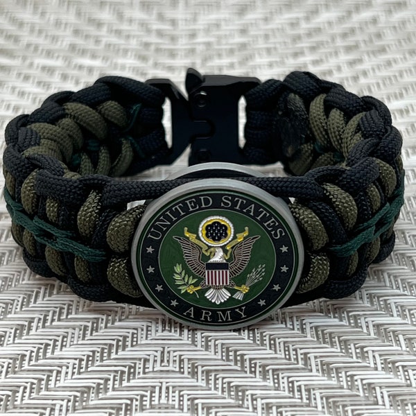 US Army mens paracord bracelet, military gifts for veterans and soldiers, armed forces jewelry, West Point beaded medallion