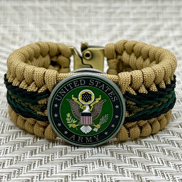 US Army mens paracord bracelet, military gifts for veterans and soldiers, Army Mom Dad Spouse, military jewelry, West Point beaded medallion