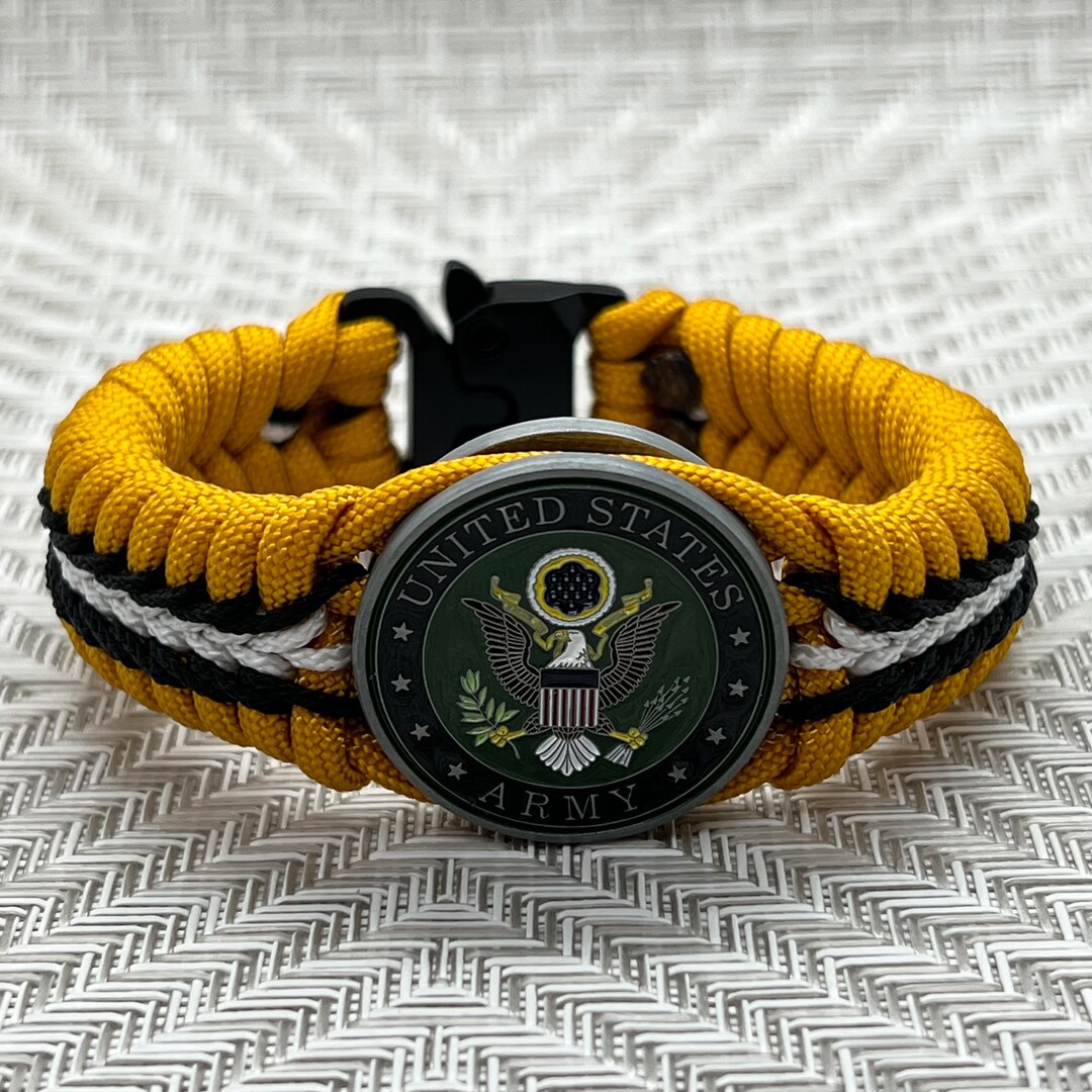 US Army Mens Paracord Bracelet, Military Gifts for Veterans and Soldiers, Army Mom Dad Spouse
