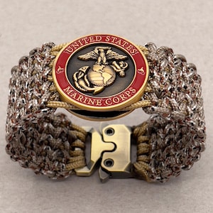 USMC Paracord Bracelet: Gold Eagle Globe Anchor, Desert Camo