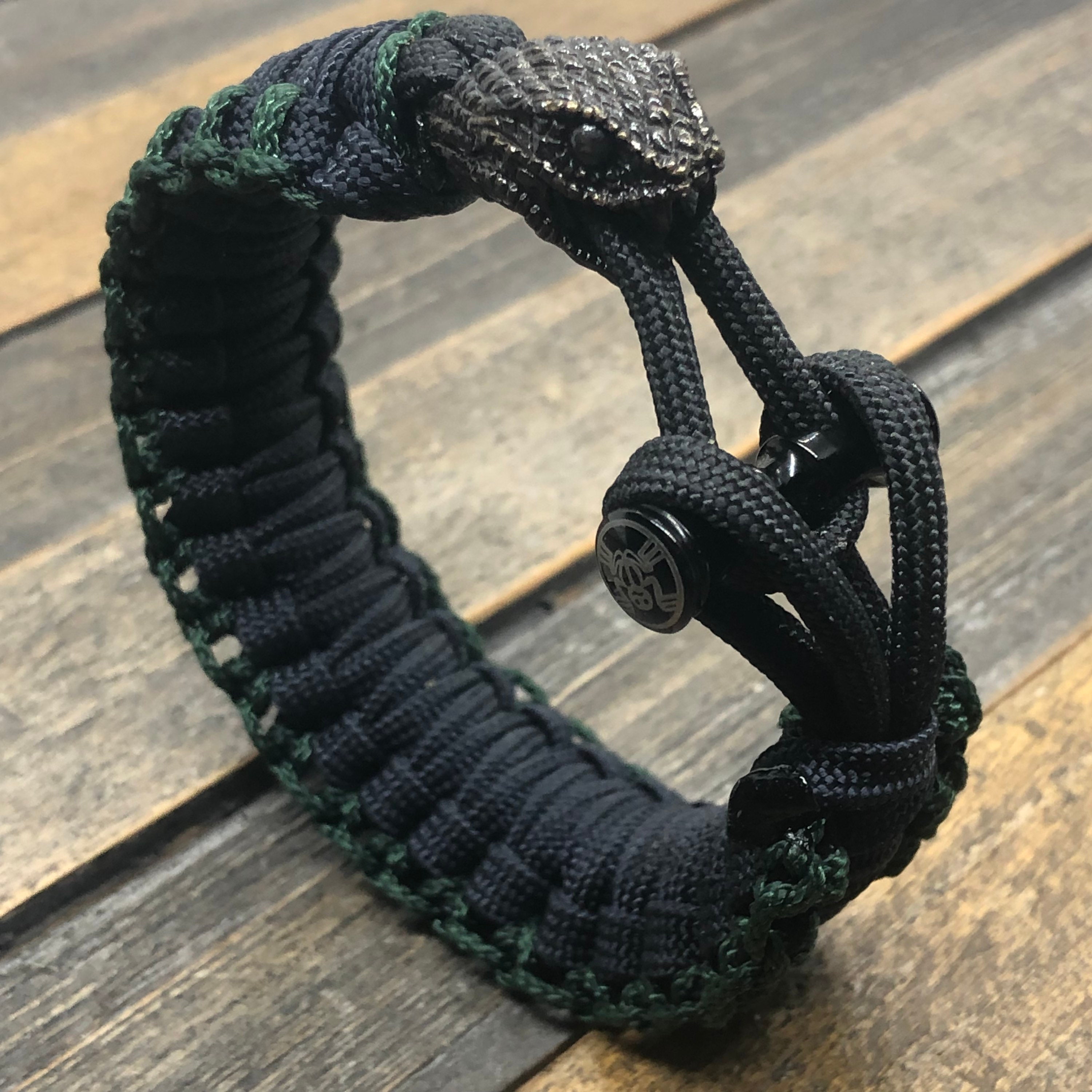 Serpent Bead Bracelet. Custom Handmade. Cobra Weave in Black and Dark  Green. Premium Stainless Toggle Clasp. 