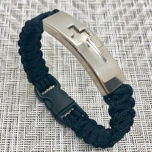 Handgemaakte roestvrijstalen paracord-kruisarmband: christelijk cadeau