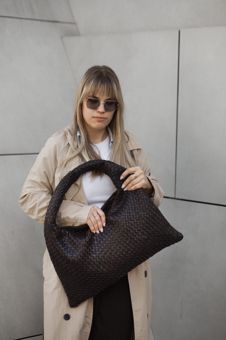casual leather bag,
brown hobo bag,
woven everyday bag,
leather roomy bag,
hand woven bag,
office handbag,
smooth leather purse,
women leather bag,
square shape bag,
handmade bag,
solid leather bag,
woven leather purse,
gift for wife,