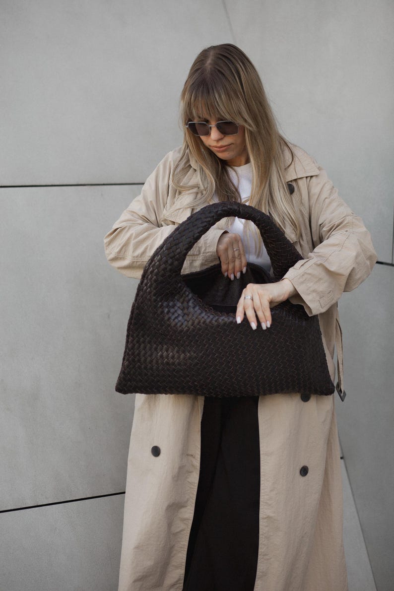 casual leather bag,
brown hobo bag,
woven everyday bag,
leather roomy bag,
hand woven bag,
office handbag,
smooth leather purse,
women leather bag,
square shape bag,
handmade bag,
solid leather bag,
woven leather purse,
gift for wife,