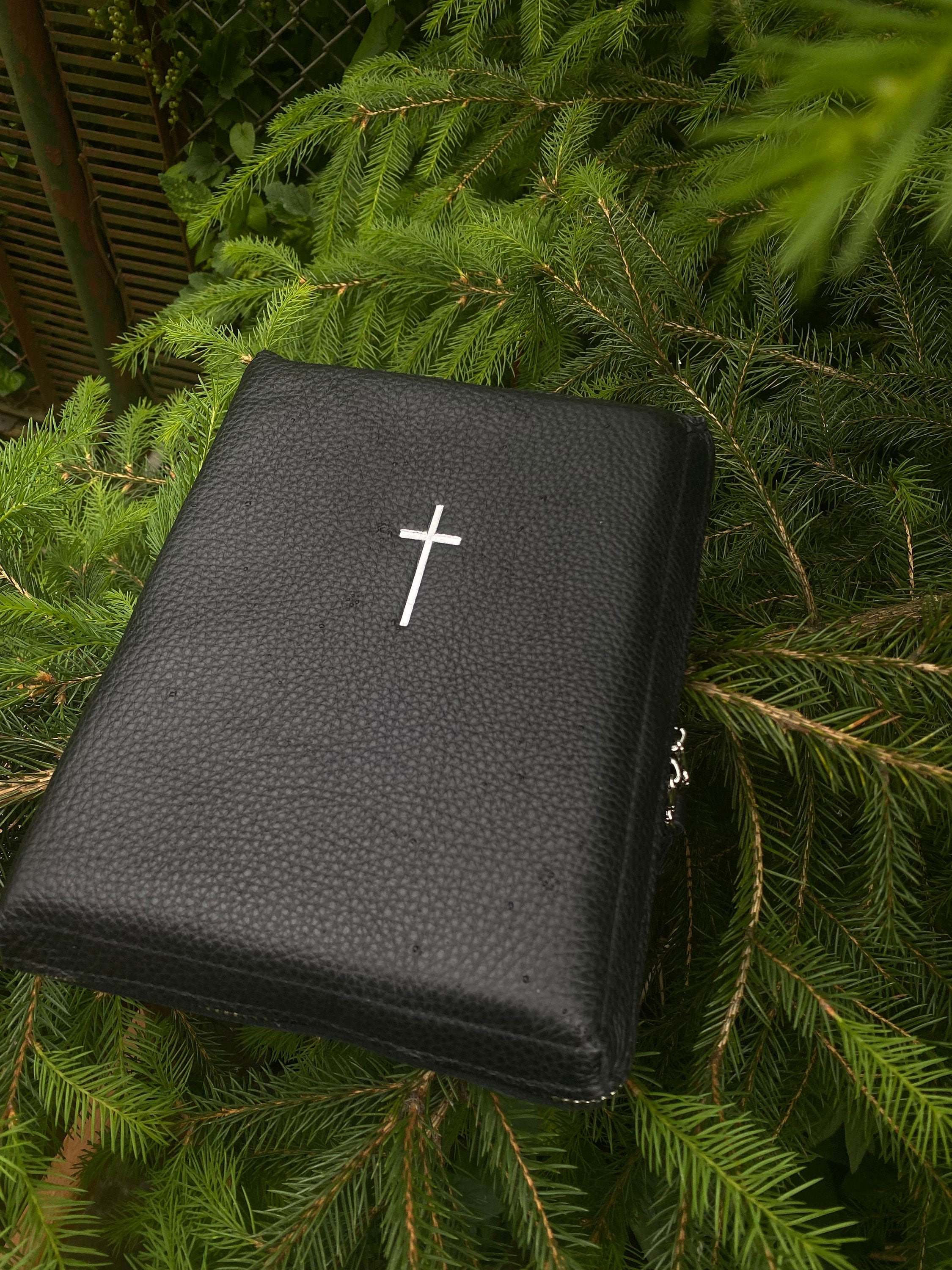 leather-bible-cover-with-zipper-personalized-bible-etsy
