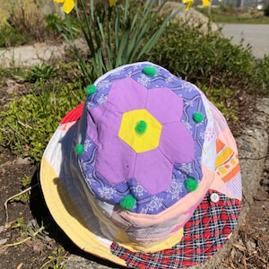 Reversible Double-Sided Bucket Floppy Sun Hat Brimmed Quilted Quilt — Patchwork Handmade Vintage Upcycled Grandmothers Garden Purple Green