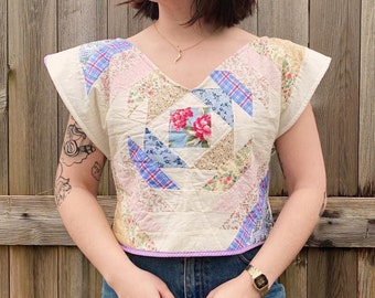 V Neck Quilted Short Sleeve Winged Crop Top — Vintage Log Cabin Patchwork Floral Cream Pastel