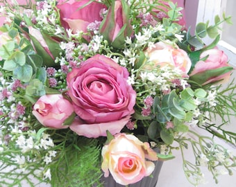 Bouquet di fiori di seta rosa, bouquet di fiori di seta legati a mano con asparagi, gypsophila e qualche eucalipto