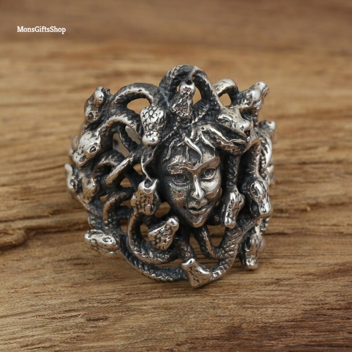 medusa chain ring