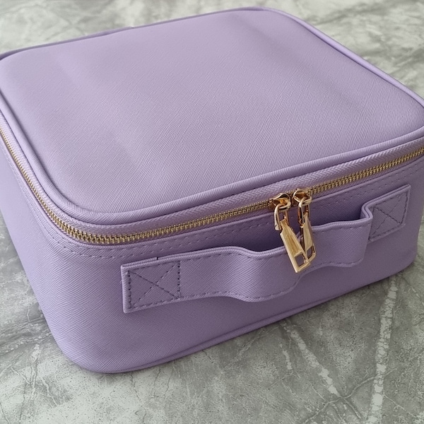 LED Makeup Bag with Waterproof Vegan Leather, Removable LED Mirror, Adjustable Compartments and FREE Delivery within Australia!