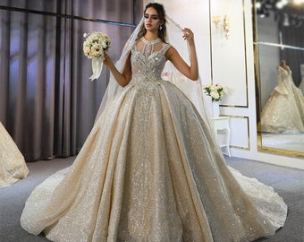 LUXURY Wedding Dress AMANDA  Dubai wedding dress 2023 with long lace veil