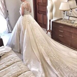 Wedding Dress JASMINE A-Line Lace Applique Short Sleeve Button Bride Dress Cathedral Train Bridal Gown Plus Size image 9