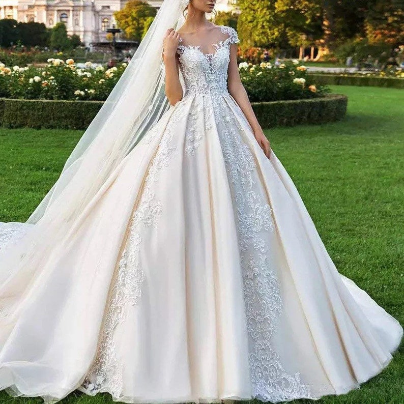 Wedding Dress JASMINE A-Line Lace Applique Short Sleeve Button Bride Dress Cathedral Train Bridal Gown Plus Size image 3