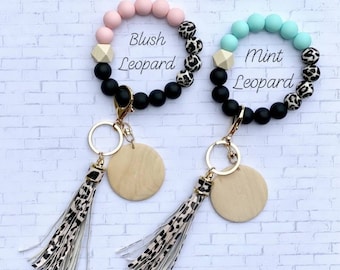 Leopard beaded wristlet