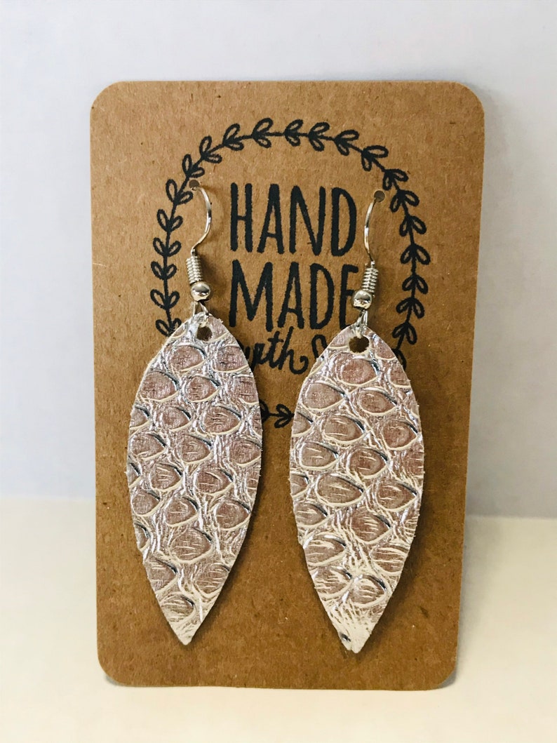 Metallic Textured Petal