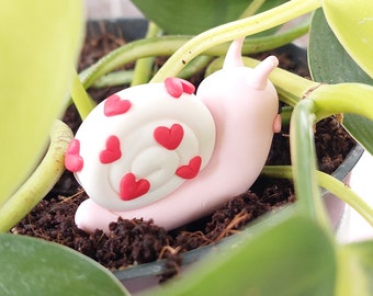 Love Heart Snail Plant Pot Pal, Buddy, Friend, Cute, Kawaii, Home Garden Decor, Urban Jungle, Houseplant, Figurine, Accessory Terrarium Gift