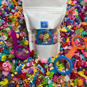 I SPY Trinkets – Mini Objects for Sensory Bins Speech Therapy I Spy Micro Minis