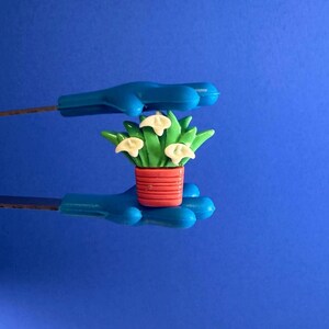 Miniature Plant Trinkets - Mini Lily Flower  Object