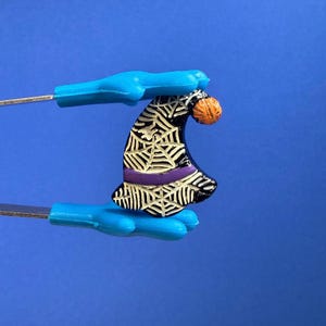 Mini Witch Hat Trinket - Spiderweb Witch Halloween Mini Objects Speech Therapy
