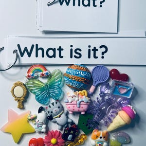 Baratijas y tarjetas Mini objeto de terapia del habla Objetos "Veo, veo" l Objetos de lenguaje Montessori Mini objetos de terapia del habla Bolsa sorpresa de chucherías
