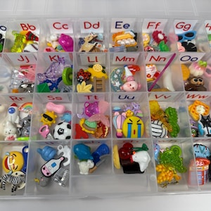 Alphabet Mini Objects Set – Phonics & Digraphs Kit | Montessori Sound Set  Speech Therapy Trinkets | Say and Play Mini Objects