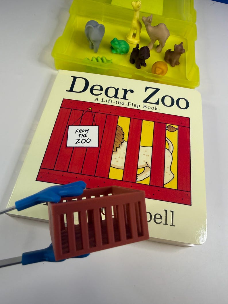 Querido kit de cuentos del zoológico con mini objetos. Libro de terapia del habla sobre el zoológico. imagen 4